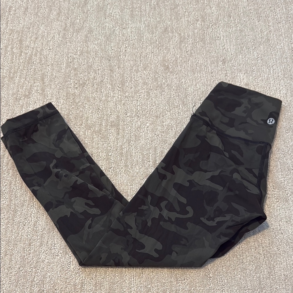 Lululemon Camouflage Leggings - Wunder Under